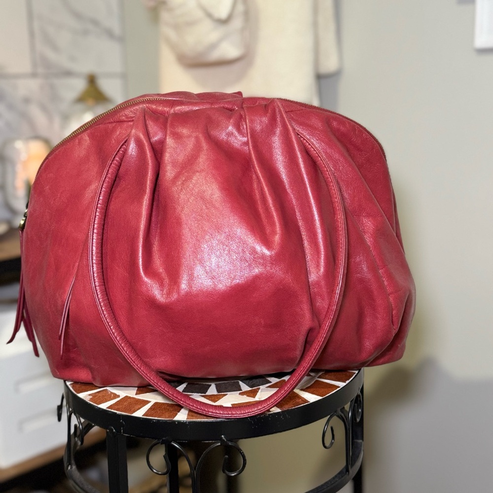 HOBO Divine Shoulder Bag ❤️